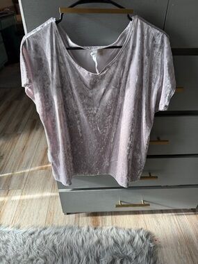 NY Collection Crushed Velvet V-Neck Short Sleeve Tee - Light Pink